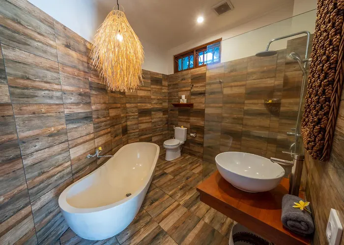 Wes - Legian - 5 Bedroom - 4 Bath - Location *