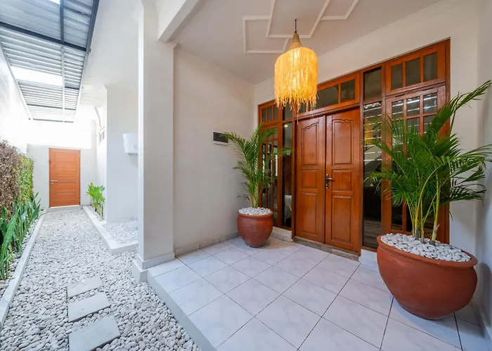 Wes - Legian - 5 Bedroom - 4 Bath - Location